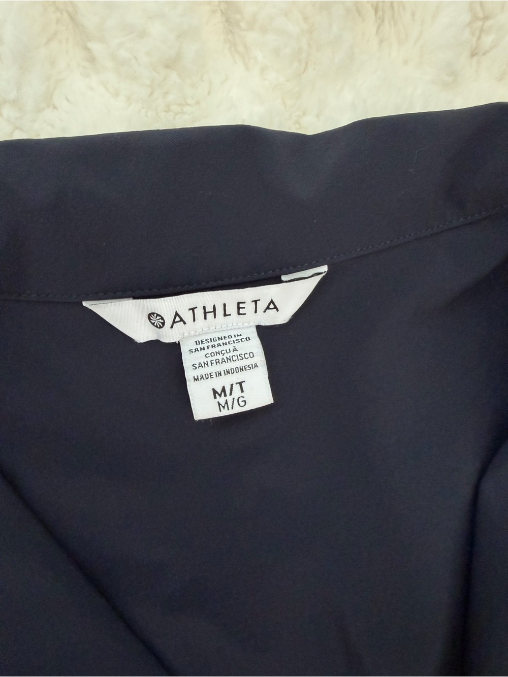 Athleta Avenue Lightweight Short Sleeve Romper in Navy Size MT - Picture 5 of 7